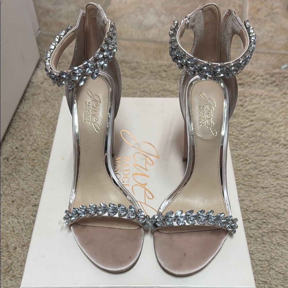 Jewel Badgley Mischka Silver Embellished Heels